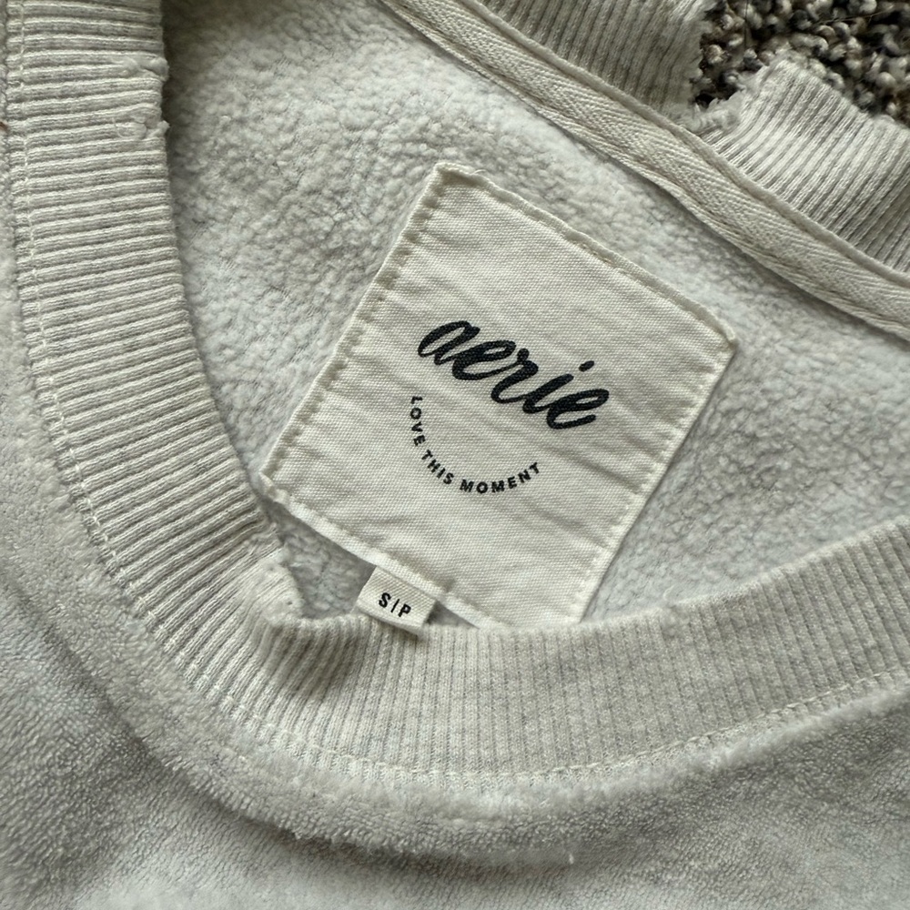 Aerie Women's Light Gray Sweatshirt - Picture 2 of 4